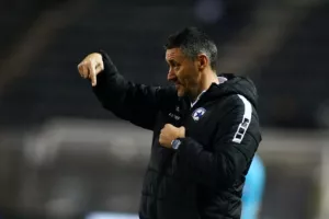 Κέρκεζ/"Κατηφορίζει το γήπεδο στην Τούμπα!"