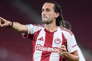 «O Γιαζίτσι σκέφτεται να αποχωρήσει από τον Ολυμπιακό»