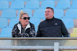 Εικόνες από τις κερκίδες στο Παραλίμνι