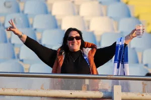 Εικόνες από τις κερκίδες στο Παραλίμνι