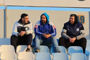 Εικόνες από τις κερκίδες στο Παραλίμνι
