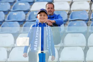 ΦΩΤΟΣ από τις κερκίδες