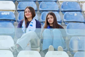 ΦΩΤΟΣ από τις κερκίδες