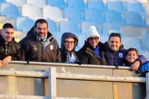 Εικόνες από τις κερκίδες στο Παραλίμνι