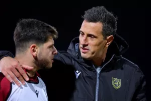 ΕΝΠ-Απόλλων: Τρίτη σερί νίκη και πλησίασε στην 4αδα!