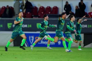 ΕΤΣΙ πανηγύρισαν την σπουδαία πρόκριση! (Φώτος)