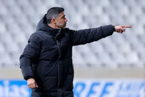 ΑΠΟΕΛ-Ομόνοια Αραδίππου: Μίλησε...τελευταίος ο Καλλής και σόκαρε τους "γαλαζοκίτρινους"
