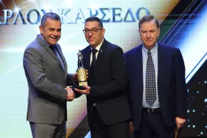 Θεοχάρους/"Όλοι μαζί σαν μία γροθιά, κοιτάμε το μέλλον με αισιοδοξία" 