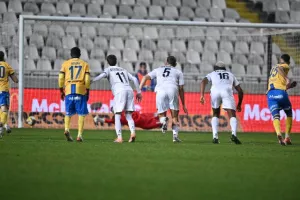 ΑΠΟΕΛ - Ακρίτας: Καρδιοχτύπησαν όμως πήραν το τρίποντο με Ντράζιτς οι γαλαζοκίτρινοι