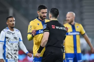 Απόλλων - ΑΠΟΕΛ: Τα είχε όλα, βάφτηκε γαλάζιο με δυο πέναλτι!
