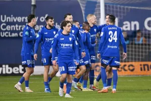 Τεσσάρα και... διατήρηση απόστασης ασφαλείας (φώτος)