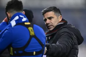 Τεσσάρα και... διατήρηση απόστασης ασφαλείας (φώτος)