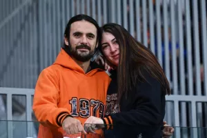 ΦΩΤΟΣ/Οι Απολλωνίστες και οι ΑΠΟΕΛίστες στις κερκίδες