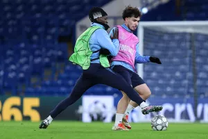 (Βίντεο-Φώτος kerkida) Η προπόνηση της Πάφος FC στο "Stamford Bridge"
