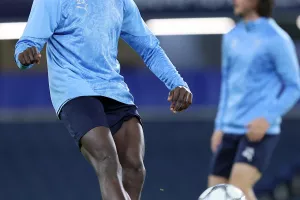 (Βίντεο-Φώτος kerkida) Η προπόνηση της Πάφος FC στο "Stamford Bridge"