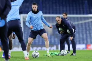 (Βίντεο-Φώτος kerkida) Η προπόνηση της Πάφος FC στο "Stamford Bridge"