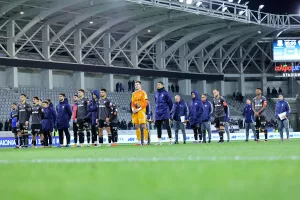 Χλωμή... ΑΝΟ