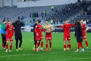 (ΒΙΝΤΕΟ Kerkida/φώτος) Πάρτι...με τον κόσμο στο τέλος!