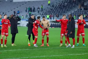 (ΒΙΝΤΕΟ Kerkida/φώτος) Πάρτι...με τον κόσμο στο τέλος!