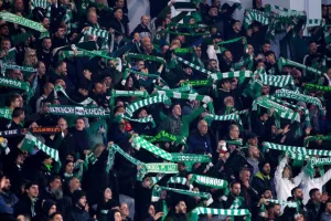 (ΒΙΝΤΕΟ Kerkida/φώτος) Πάρτι...με τον κόσμο στο τέλος!