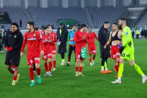 (ΒΙΝΤΕΟ Kerkida/φώτος) Πάρτι...με τον κόσμο στο τέλος!