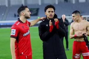 (ΒΙΝΤΕΟ Kerkida/φώτος) Πάρτι...με τον κόσμο στο τέλος!