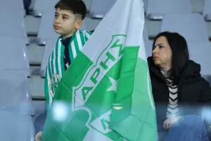 Φωτορεπορτάζ/Ο κόσμος στο Άρης-Ομόνοια