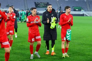 (ΒΙΝΤΕΟ Kerkida/φώτος) Πάρτι...με τον κόσμο στο τέλος!