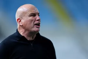 Ολυμπιακός - ΑΠΟΕΛ: Επιστροφή στις νίκες με... Ντράζιτς και Κούτσακο