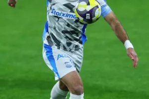 Απόλλων - ΑΠΟΕΛ: Τα είχε όλα, βάφτηκε γαλάζιο με δυο πέναλτι!