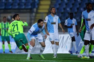 Ζωντανή στη "μάχη" για τον τίτλο η ΑΕΚ με ΔΙΠΛΟ επί της Πάφος FC! (φώτος)