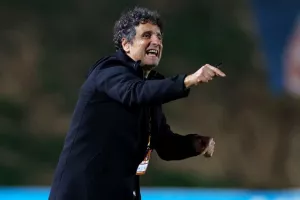 Ζωντανή στη "μάχη" για τον τίτλο η ΑΕΚ με ΔΙΠΛΟ επί της Πάφος FC! (φώτος)