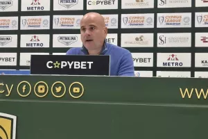 "Αν μπορεί κάποιος άλλος να κάνει καλύτερα την δουλειά, δεν έχω πρόβλημα"