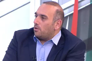 Τι εννοεί; 