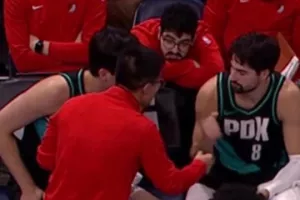 Ο Κινέζος rookie έχει μεταφραστή στον πάγκο για να επικοινωνεί (βίντεο)