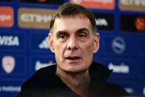Μπαρτζώκας: “Στην Ελλάδα ενθουσιαζόμαστε με τις μεταγραφές”