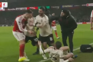 Χαμός με την κίνηση του Μαρτινέλι! (βίντεο)