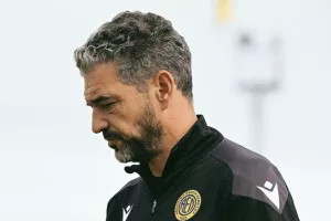 Τα "θέλω" του Μαρτίνς σε ένα απαιτητικό ντέρμπι