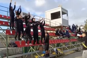 (Βίντεο Kerkida) Ρεσιτάλ εξέδρας... από τους μικρούς του ΑΣΙΛ