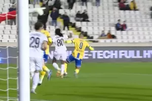 (Αποκαλυπτικες λεπτομέρειες) VAR vs διαιτητής/Δύο διαφορετικά πέναλτι μέσα σε λίγα δευτερόλεπτα