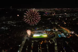 (Φώτος) Το εντυπωσιακό pyroshow του ΠΑΟΚ: "Χρονιά ορόσημο"