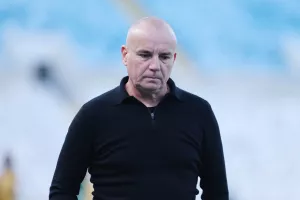 Aποστολή με φρέσκα πόδια