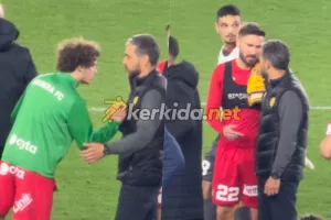 Χαιρέτησε τους αντιπάλους