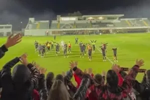 (Βίντεο) Κόσμος και παίκτες ένα μετά το διπλό