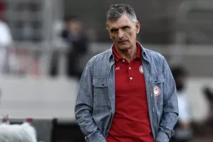 Φουλάρει για χαφ, φορ και στόπερ