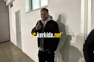 Είδε την ''πρώην'' ο Σάβο και... πόζα kerkida  