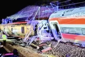 Εκτροχιασμός τρένων στην Ισπανία: Τουλάχιστον 24 νεκροί και 73 τραυματίες