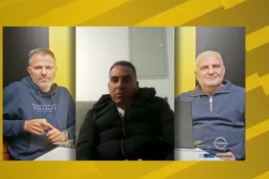 Τριπλό...τηλεφώνημα!