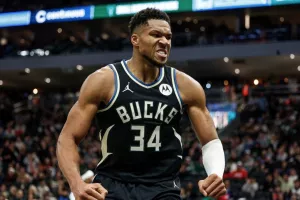 Αντετοκούνμπο μετά την Trade Deadline: “Οι θρύλοι δεν κυνηγούν, προσελκύουν”