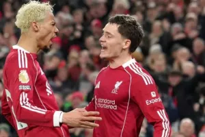 Τεσσάρα με ανατροπή η Liverpool!
